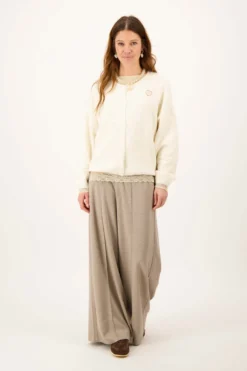 basic vestje met broche lange mouw