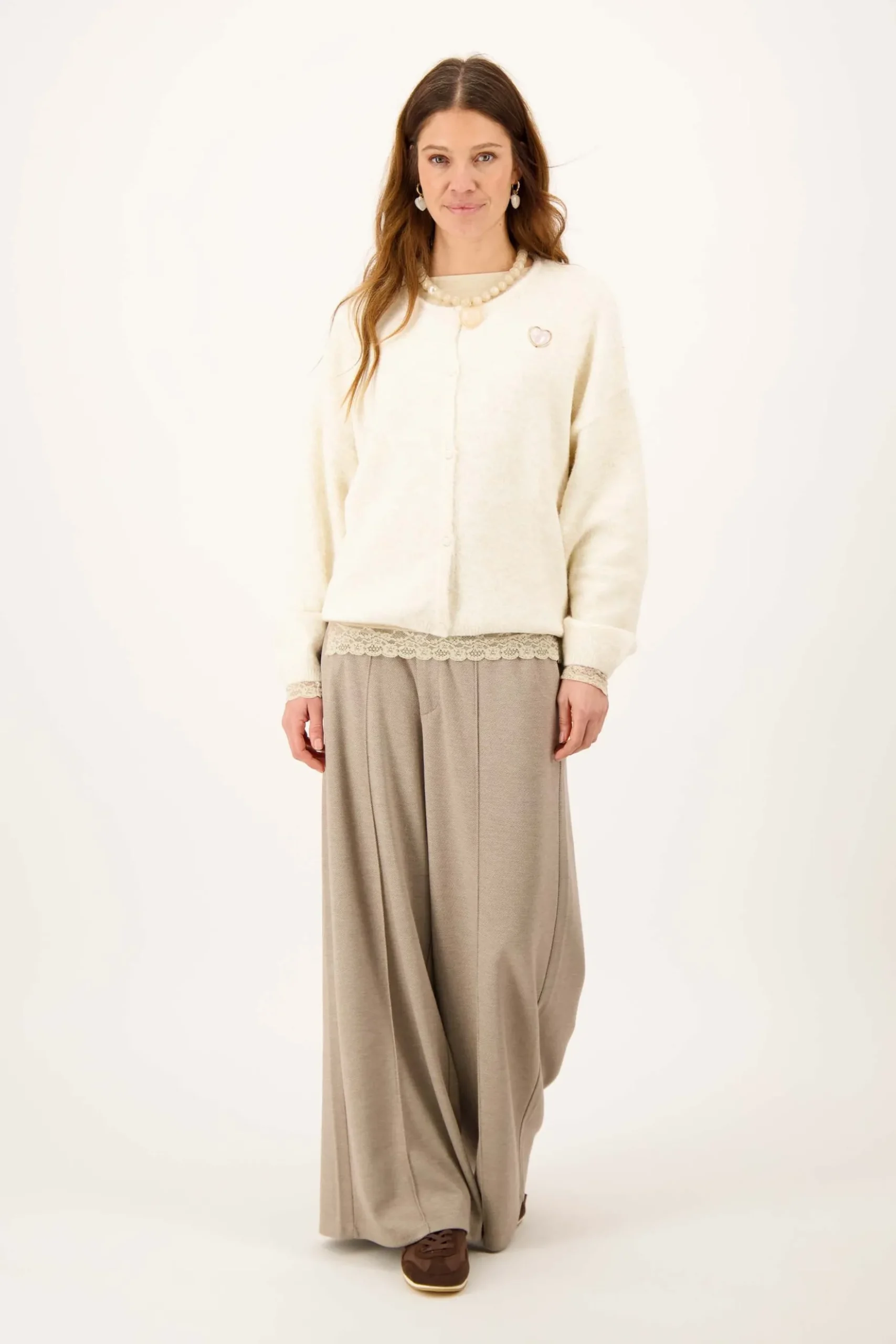 basic vestje met broche lange mouw