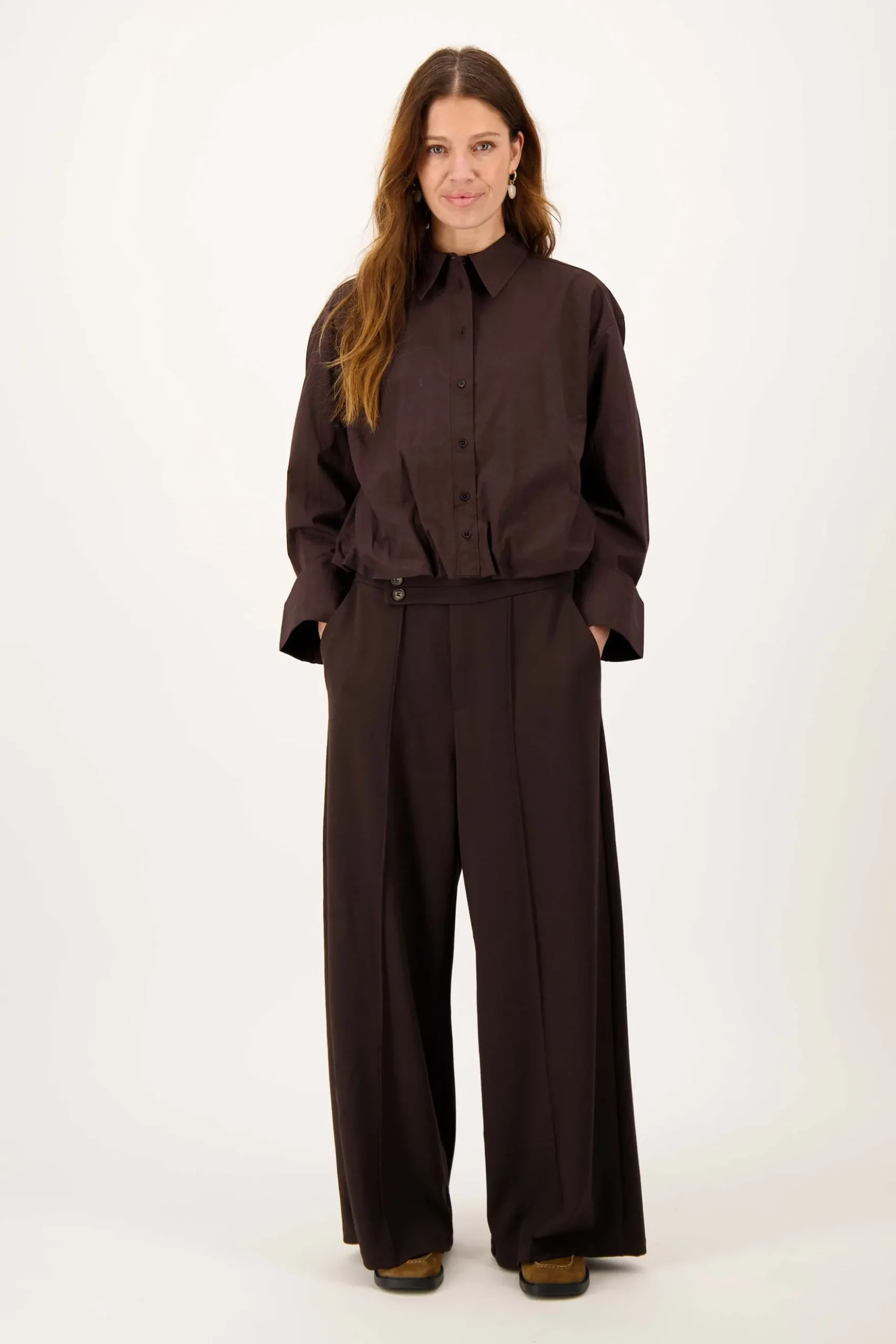 broek in superstretch met bandplooi