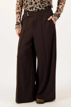 broek in superstretch met bandplooi