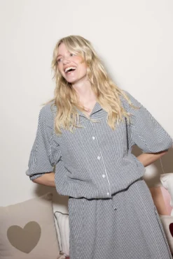 gestreepte blouse van structuur stof