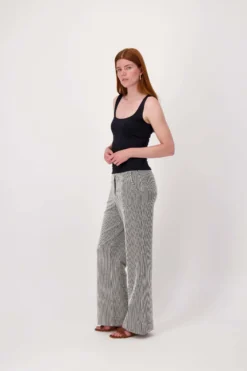 gestreepte broek met structuur