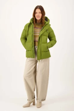 korte bubblecoat met teddy details
