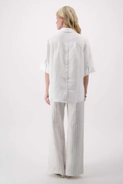 Linnen blouse met rug detail knopen