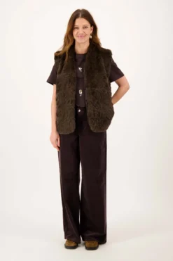 mouwloos gilet fake fur half lang