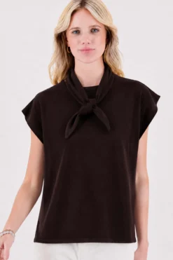 Shirt met sjaaltje