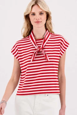 Shirt met sjaaltje
