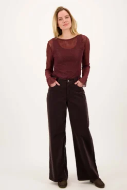 top van stretch kant met ruffle mouw