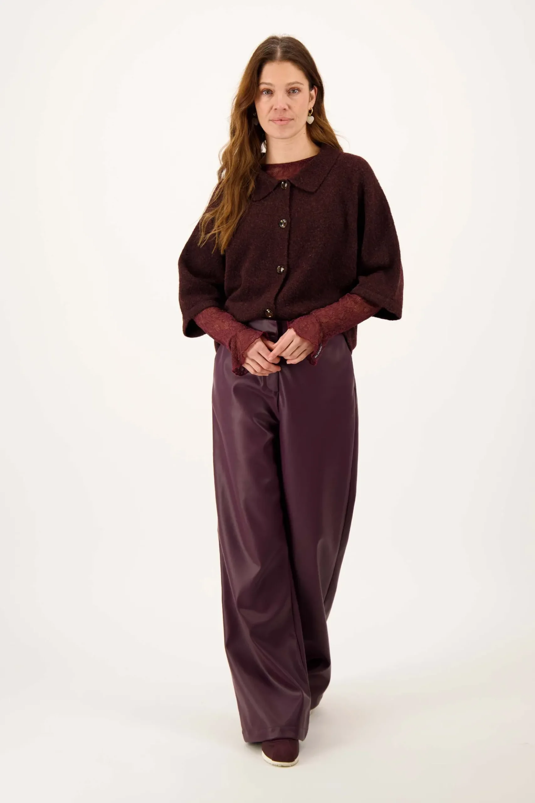 top van stretch kant met ruffle mouw