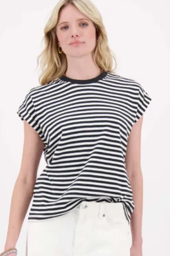 T-shirt met opgerolde mouw streep