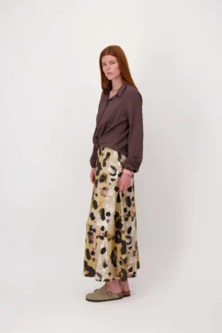 vastgestikte overslag blouse