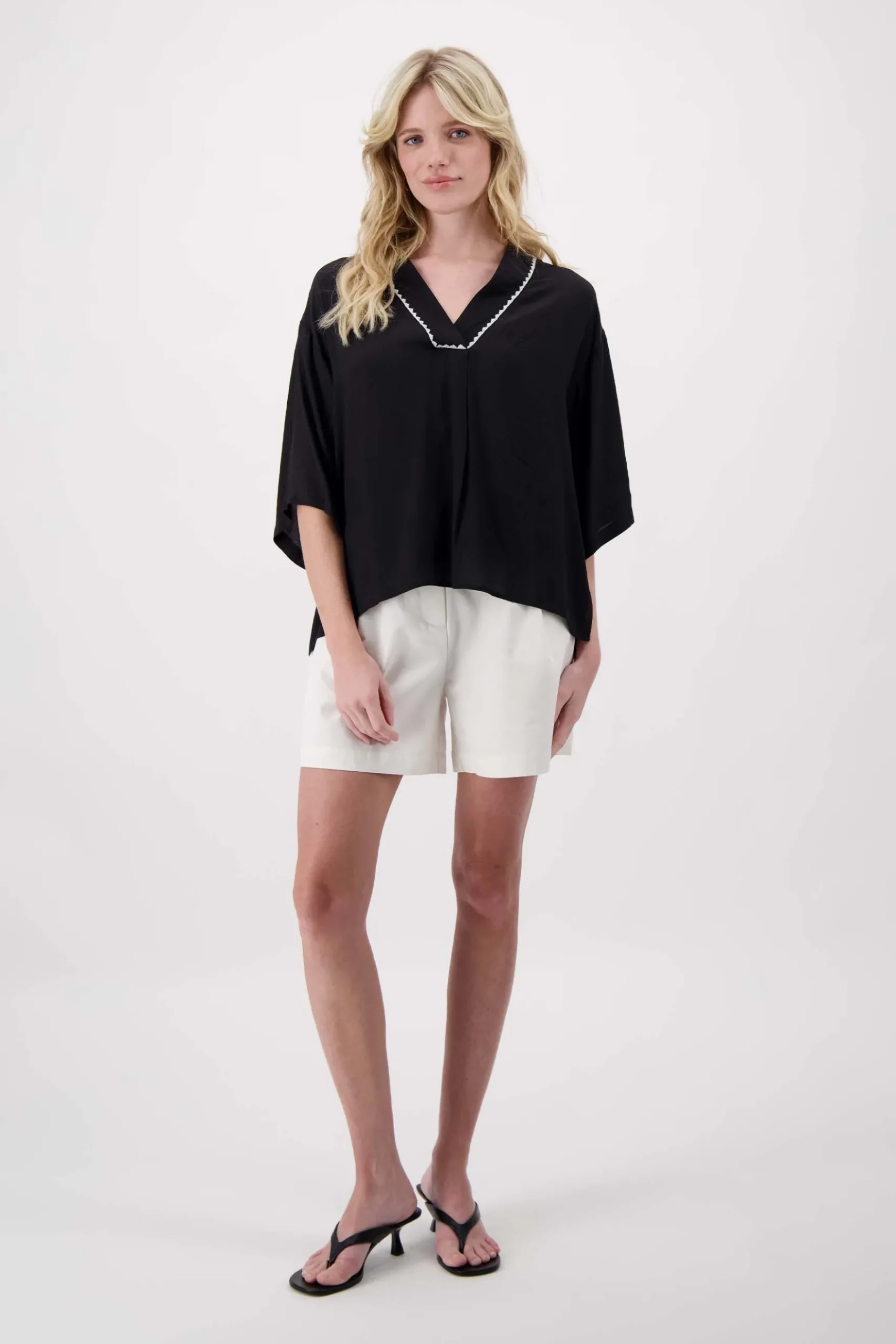 V hals geweven top met zigzag detail